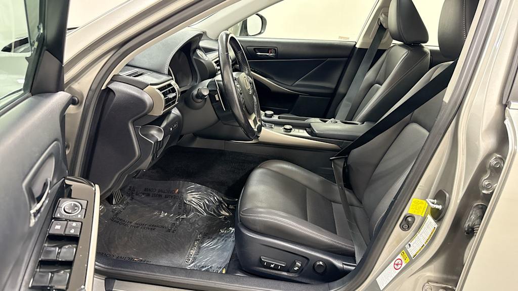 2015 Lexus IS 250 10