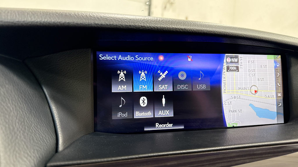 2016 Lexus LS 460 13
