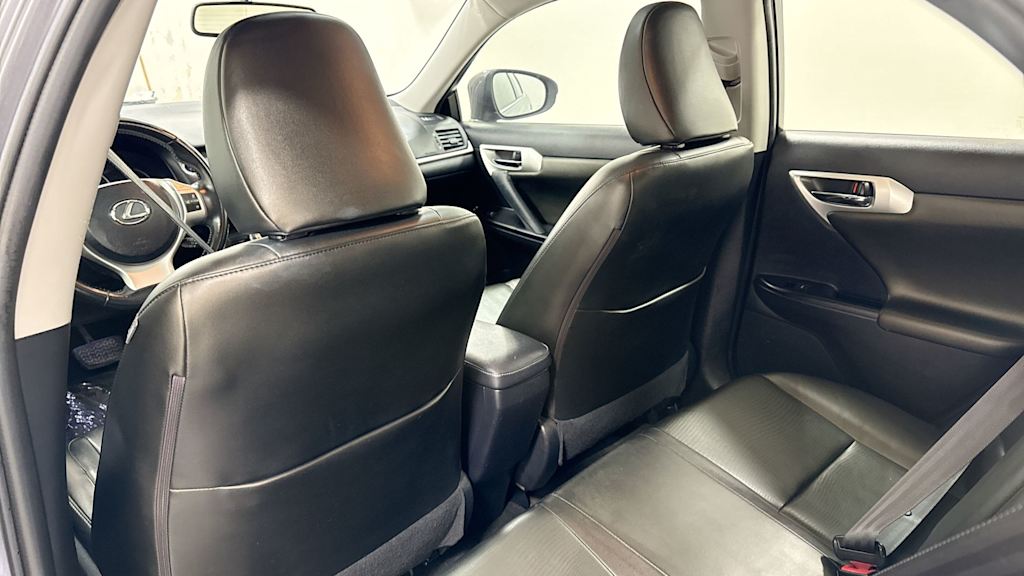 2013 Lexus CT 200h 30
