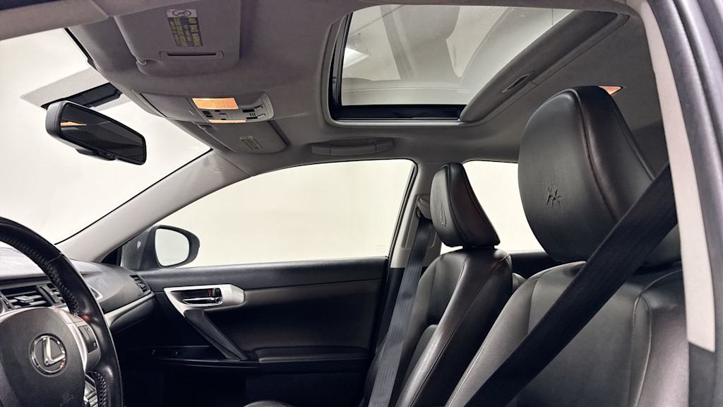 2013 Lexus CT 200h 29