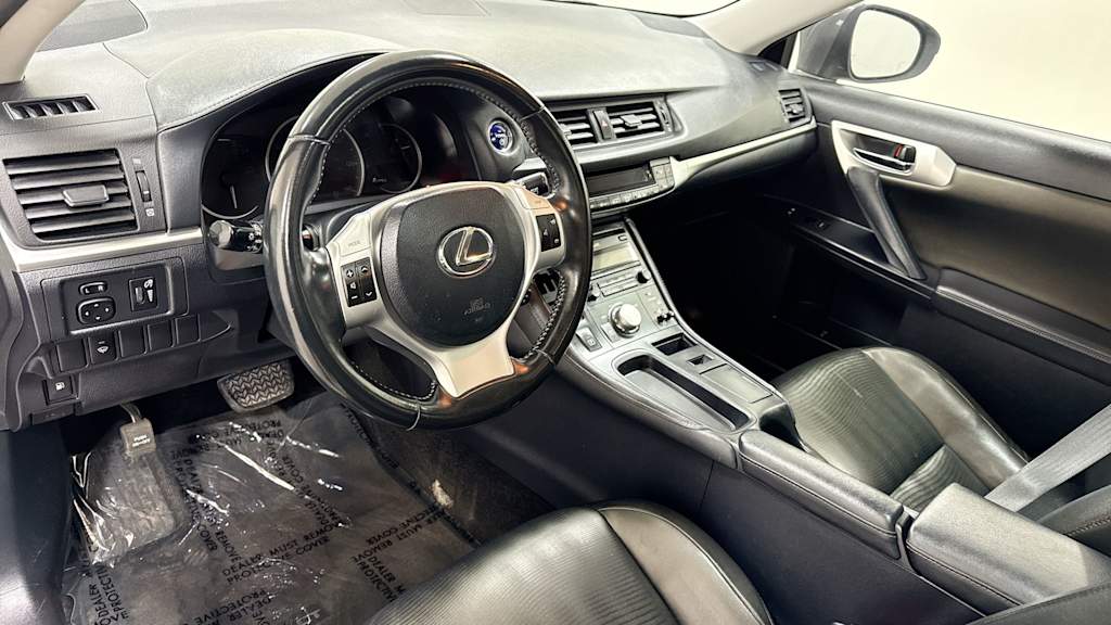 2013 Lexus CT 200h 2