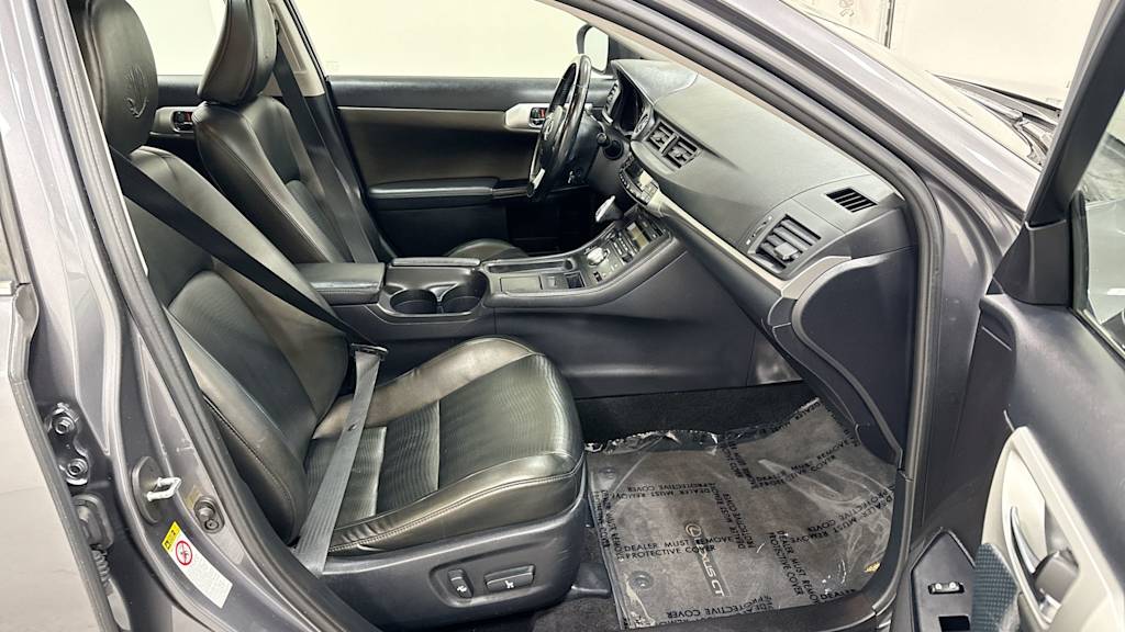 2013 Lexus CT 200h 31