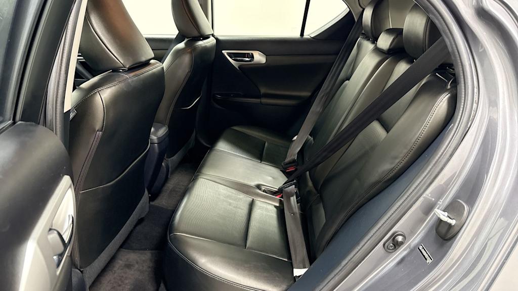 2013 Lexus CT 200h 12