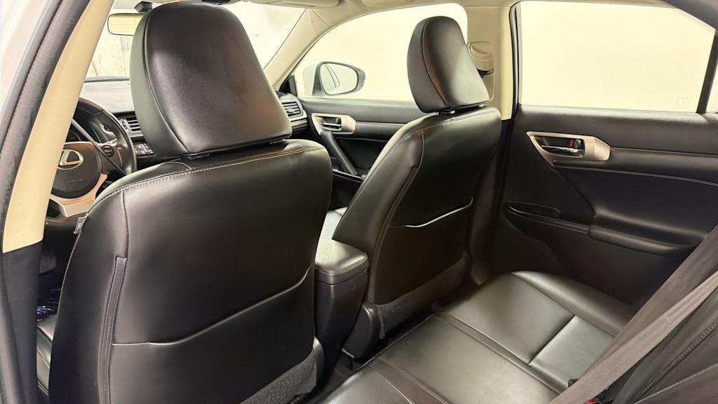 Thumbnail: 2015 Lexus CT - 29