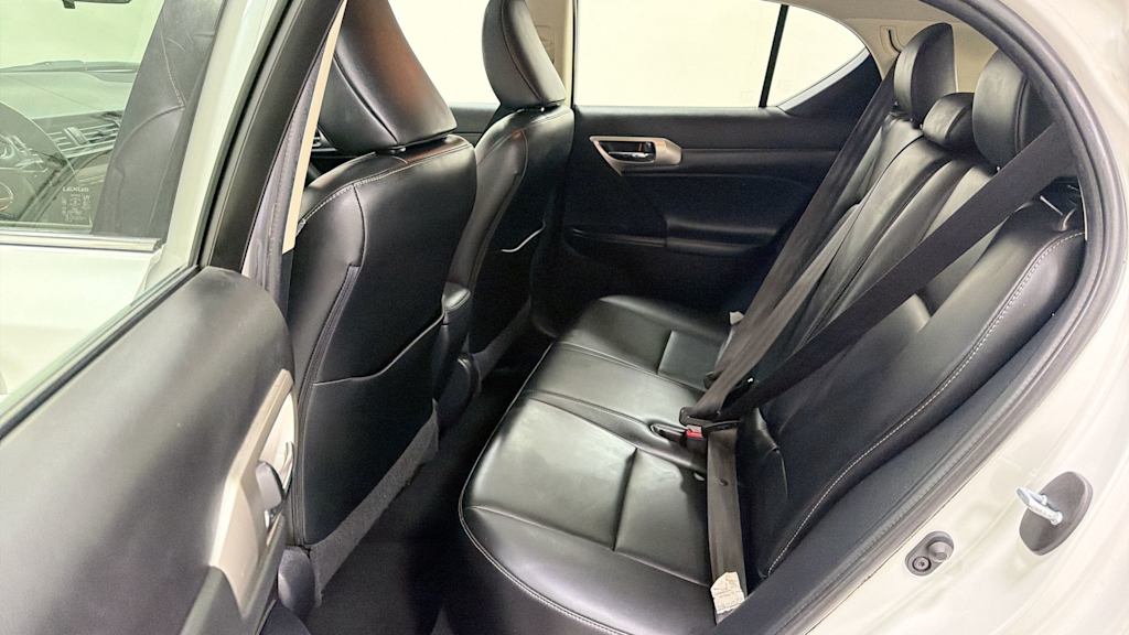 Thumbnail: 2015 Lexus CT - 12