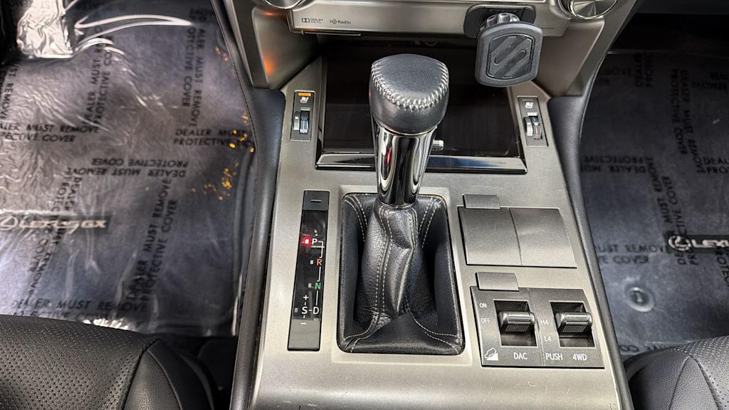 Thumbnail: 2016 Lexus GX - 15