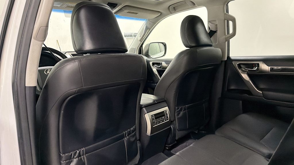 Thumbnail: 2016 Lexus GX - 32
