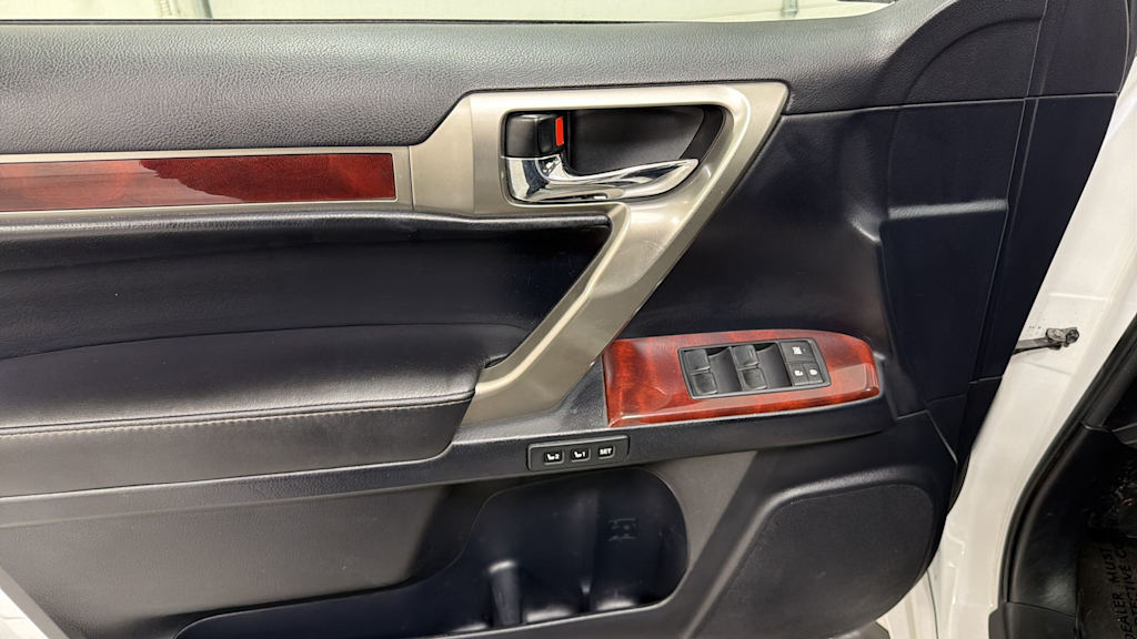 Thumbnail: 2013 Lexus GX - 26