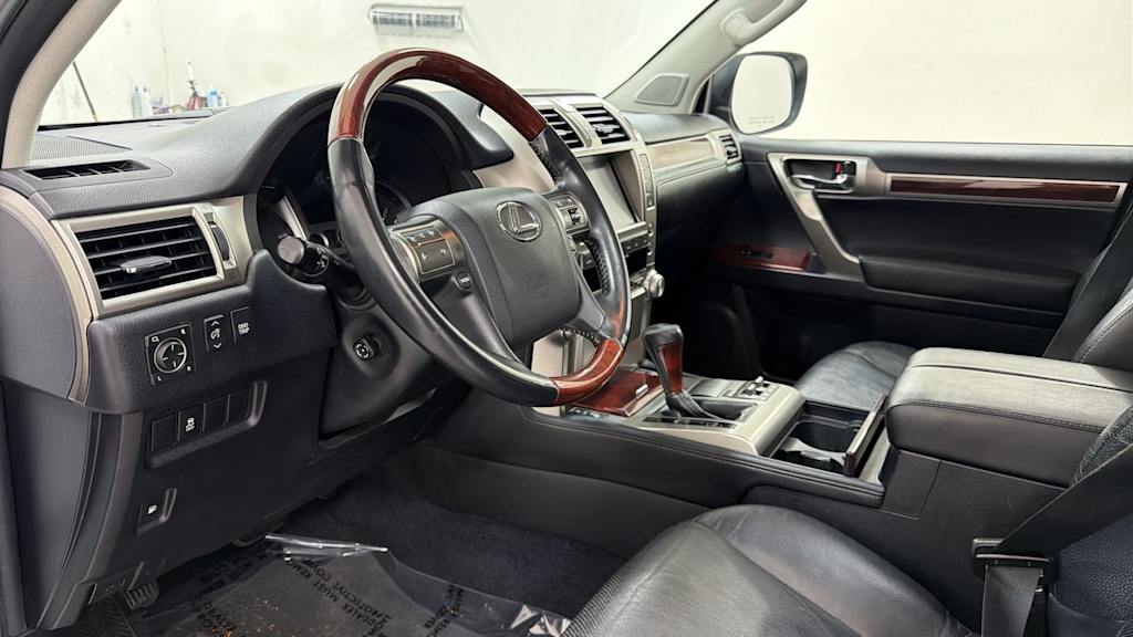 Thumbnail: 2013 Lexus GX - 2