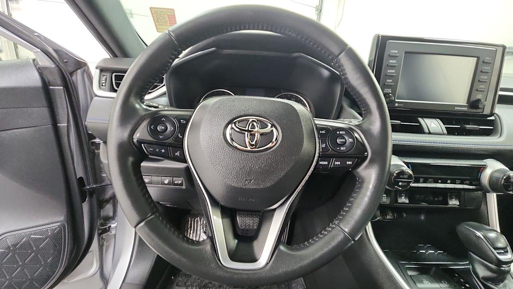 Thumbnail: 2022 Toyota RAV4 - 8
