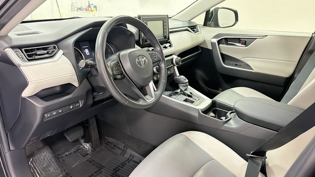 Thumbnail: 2019 Toyota RAV4 - 2