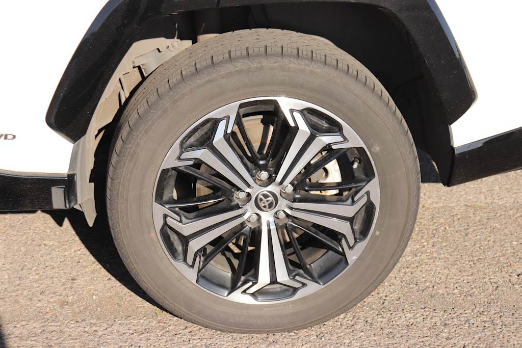 Thumbnail: 2022 Toyota RAV4 - 7