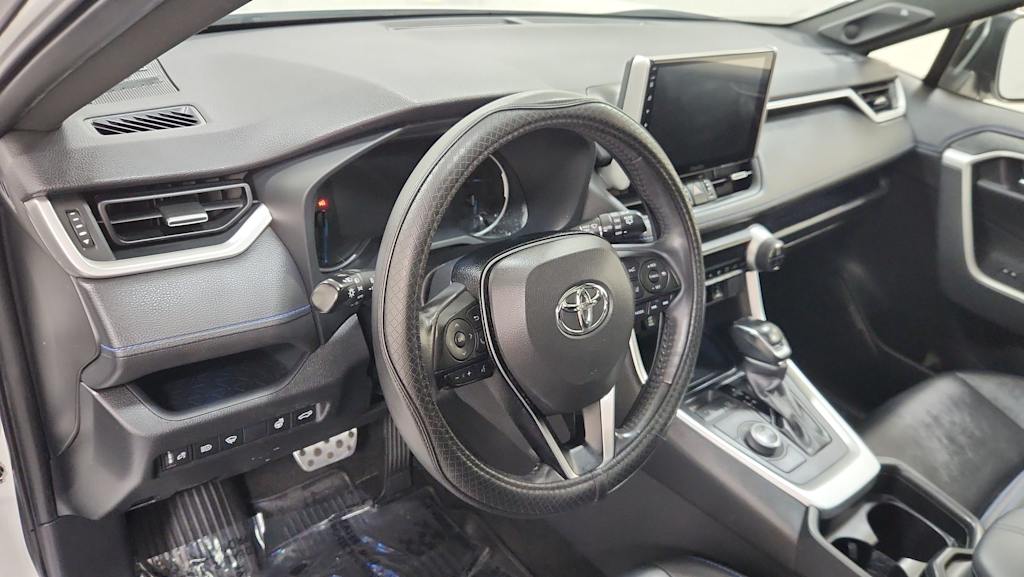 Thumbnail: 2019 Toyota RAV4 - 2