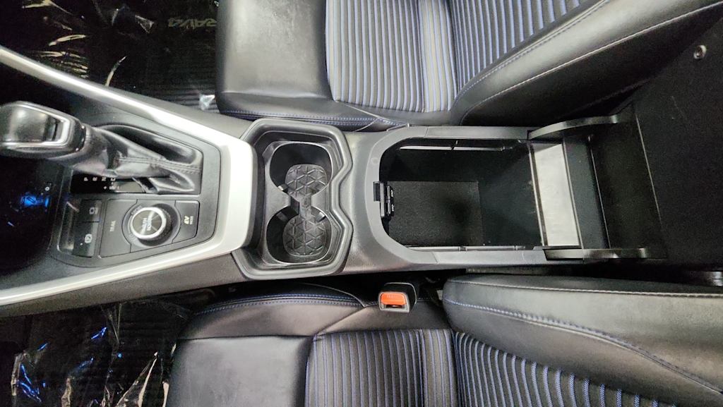 Thumbnail: 2019 Toyota RAV4 - 30