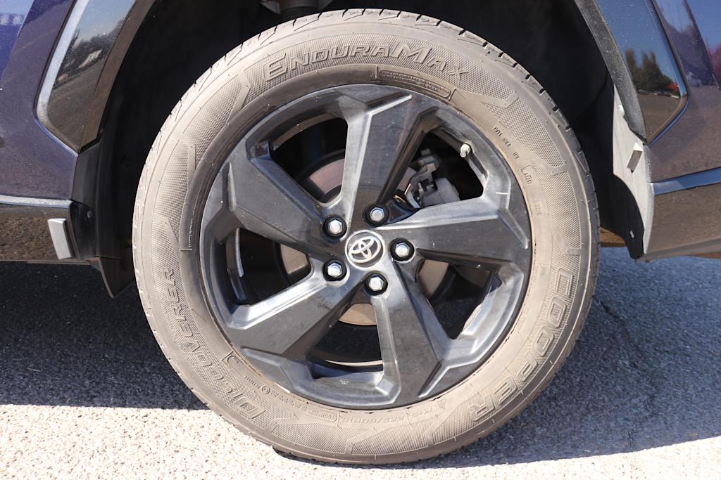 Thumbnail: 2019 Toyota RAV4 - 7