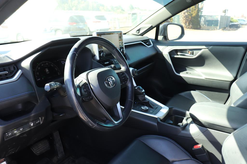 Thumbnail: 2019 Toyota RAV4 - 2