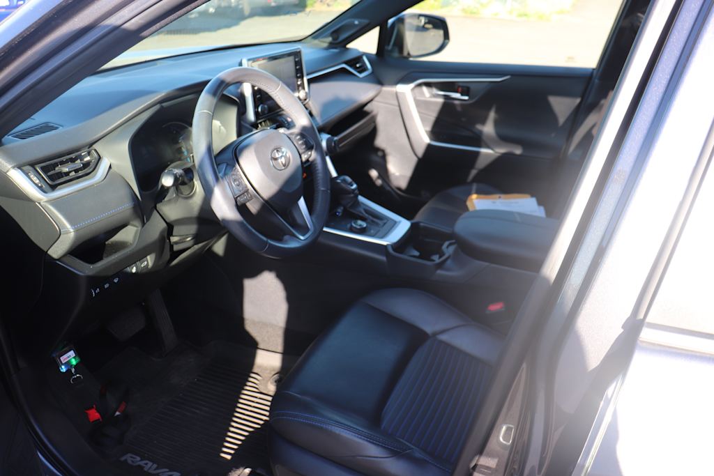 Thumbnail: 2020 Toyota RAV4 - 7