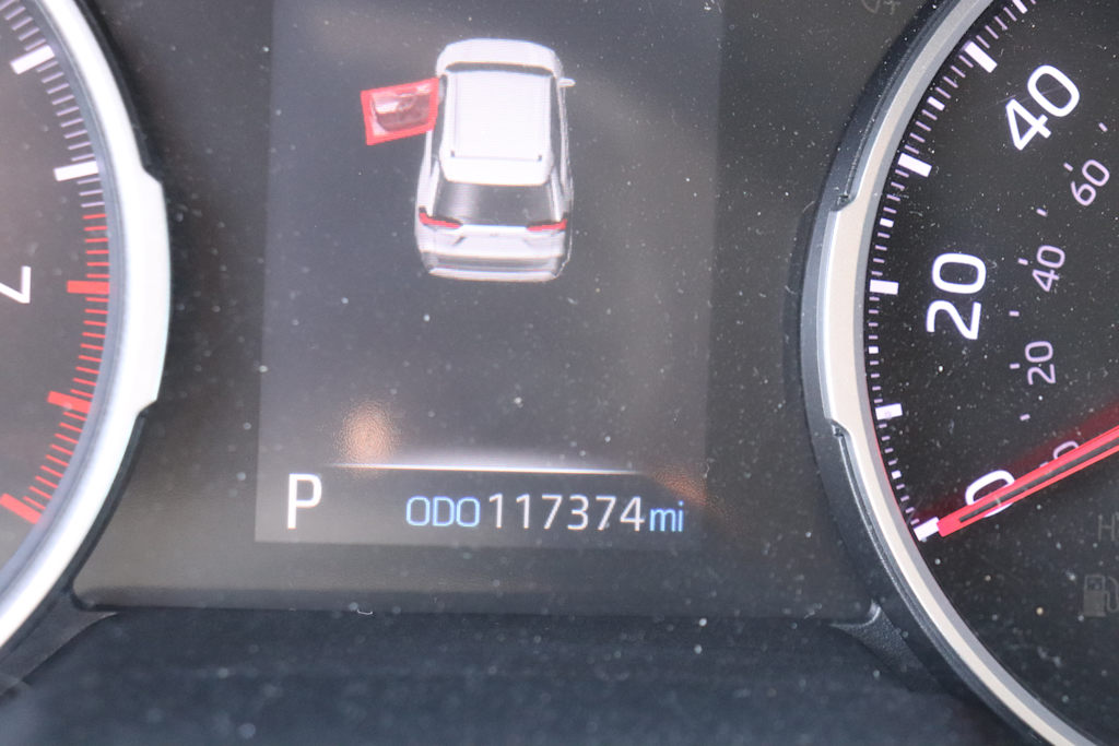 Thumbnail: 2019 Toyota RAV4 - 8