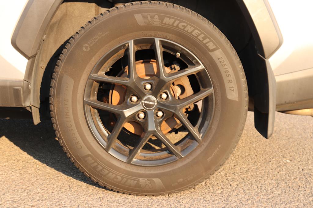 Thumbnail: 2019 Toyota RAV4 - 7