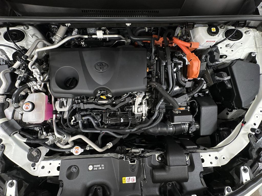 Thumbnail: 2021 Toyota RAV4 - 8