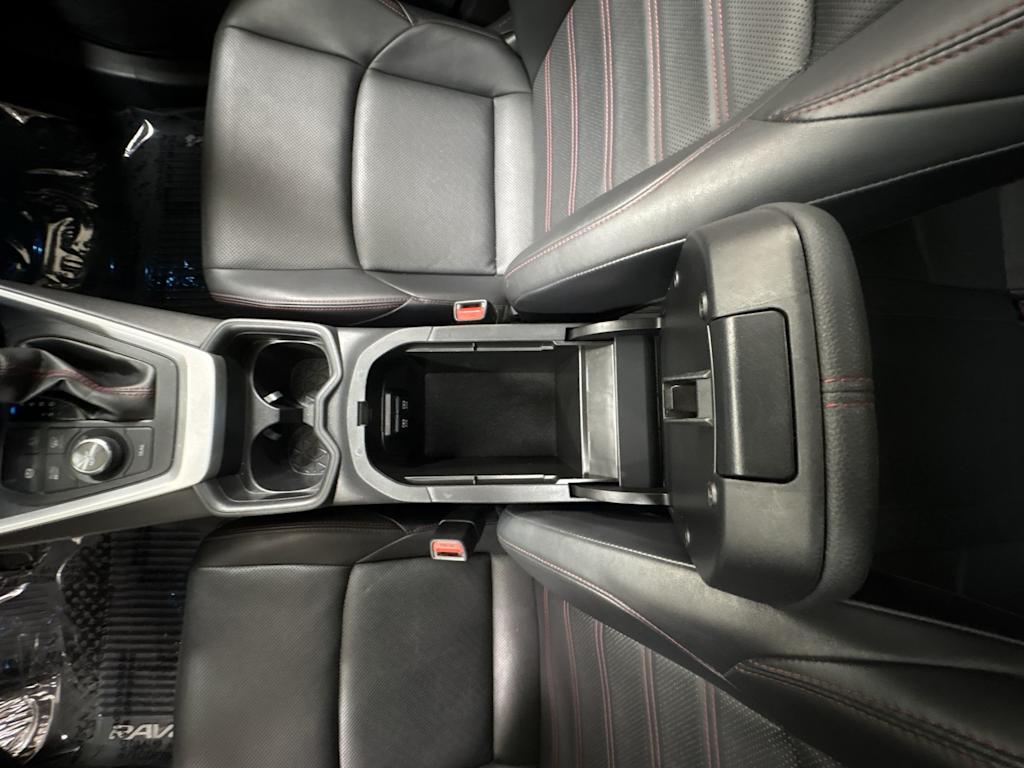 Thumbnail: 2021 Toyota RAV4 - 30