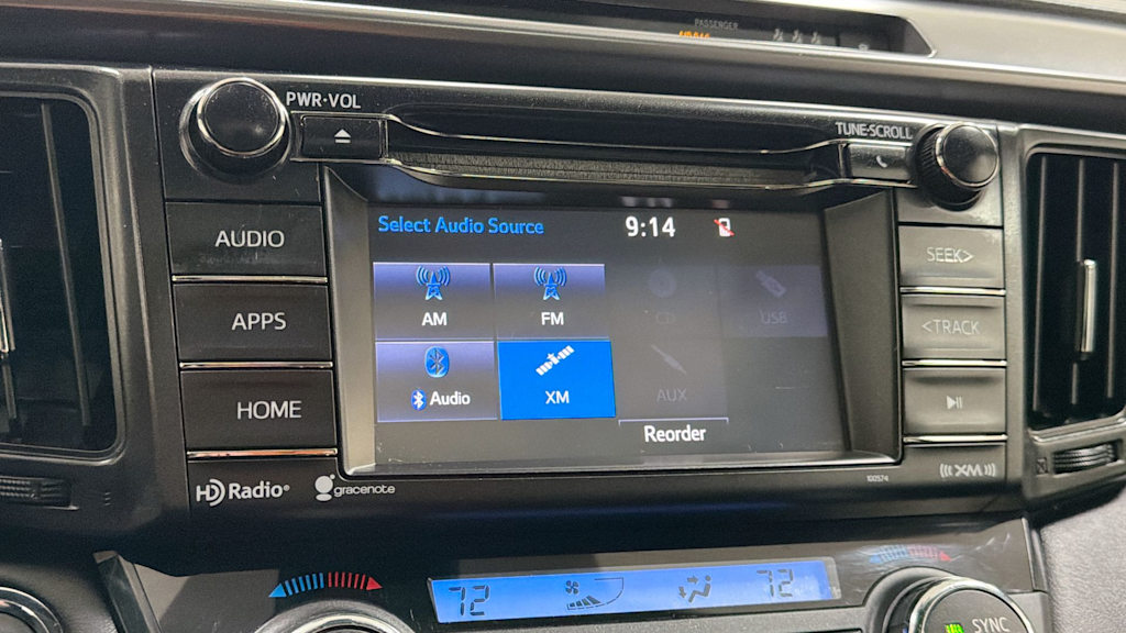 Thumbnail: 2018 Toyota RAV4 - 15
