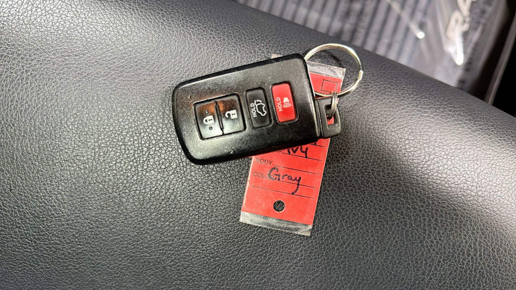 Thumbnail: 2018 Toyota RAV4 - 19