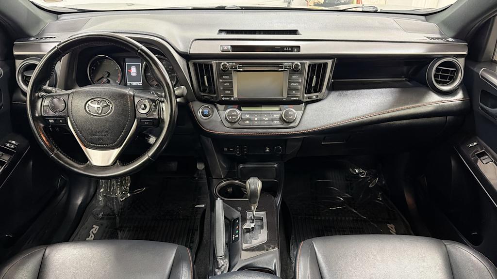 Thumbnail: 2018 Toyota RAV4 - 14
