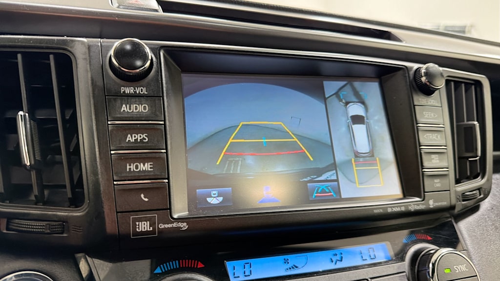 Thumbnail: 2017 Toyota RAV4 - 27