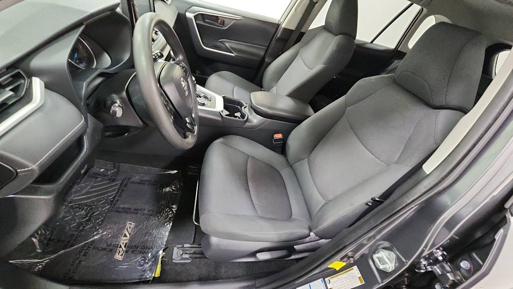 Thumbnail: 2019 Toyota RAV4 - 9
