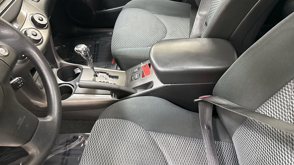 Thumbnail: 2012 Toyota RAV4 - 11