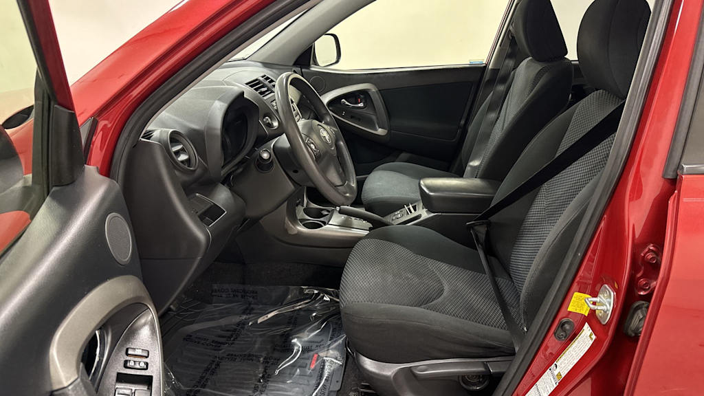 Thumbnail: 2012 Toyota RAV4 - 10