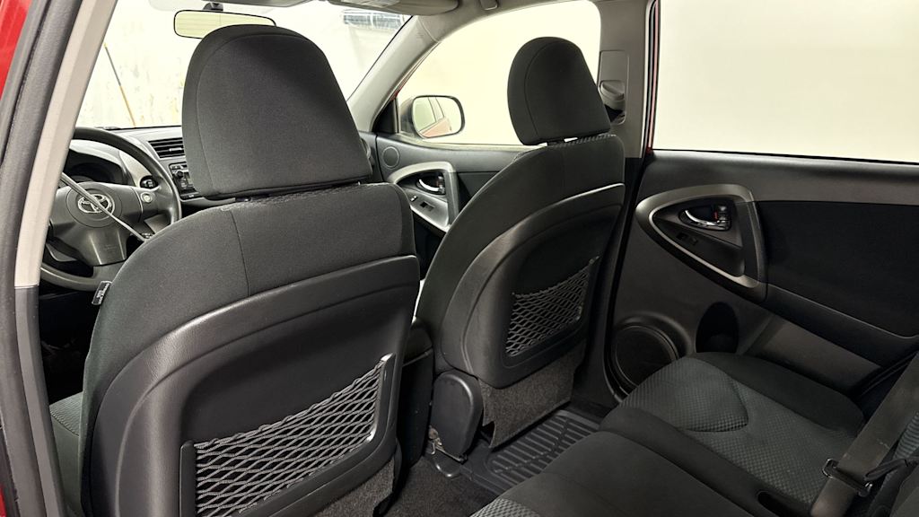 Thumbnail: 2012 Toyota RAV4 - 29