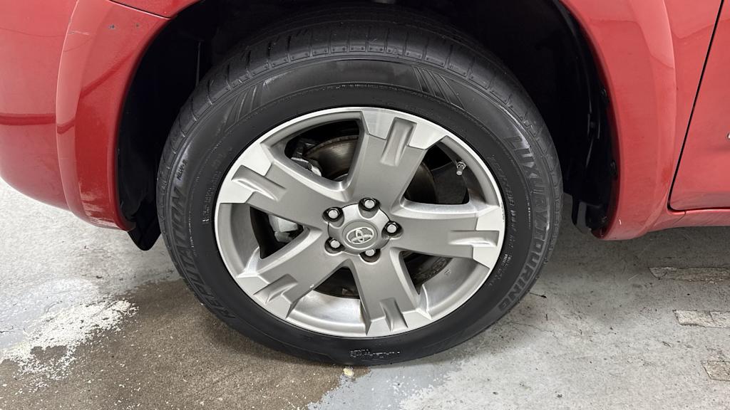 Thumbnail: 2012 Toyota RAV4 - 7