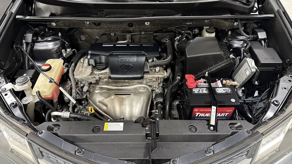 Thumbnail: 2015 Toyota RAV4 - 9