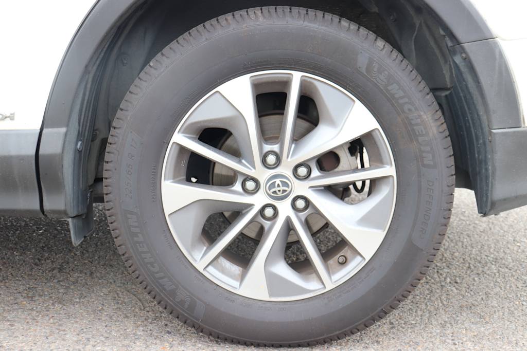 Thumbnail: 2018 Toyota RAV4 - 6