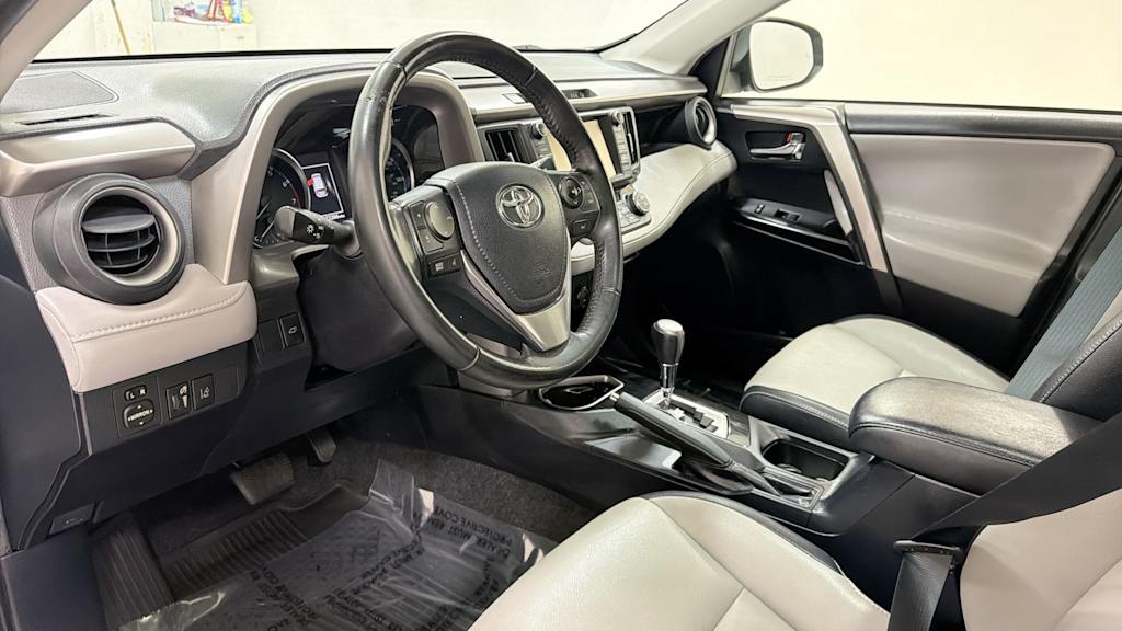 Thumbnail: 2018 Toyota RAV4 - 2