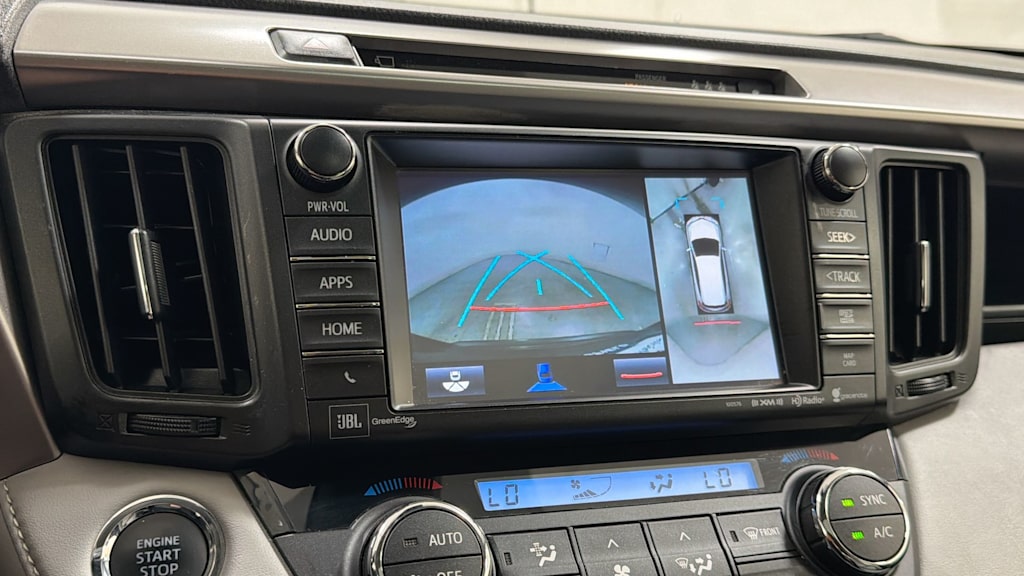 Thumbnail: 2018 Toyota RAV4 - 27