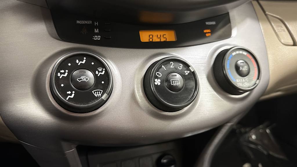 Thumbnail: 2008 Toyota RAV4 - 28