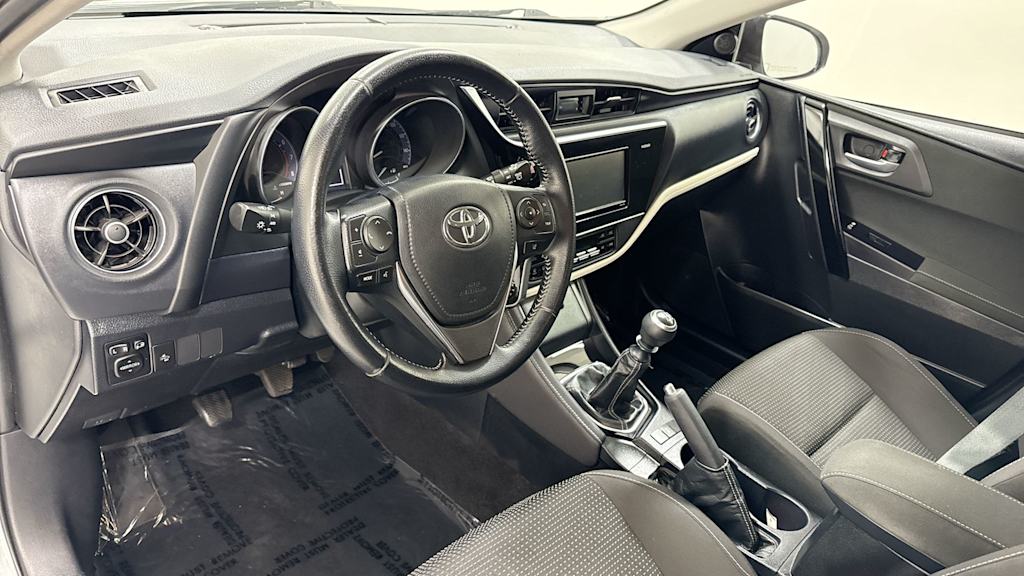 2018 Toyota Corolla iM Base 2