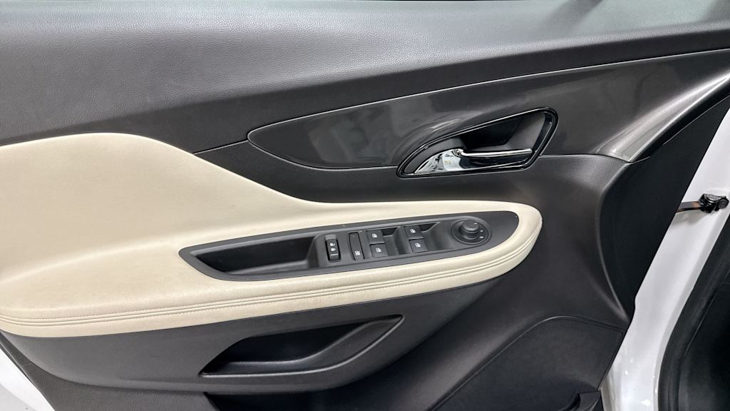 Thumbnail: 2017 Buick Encore - 26