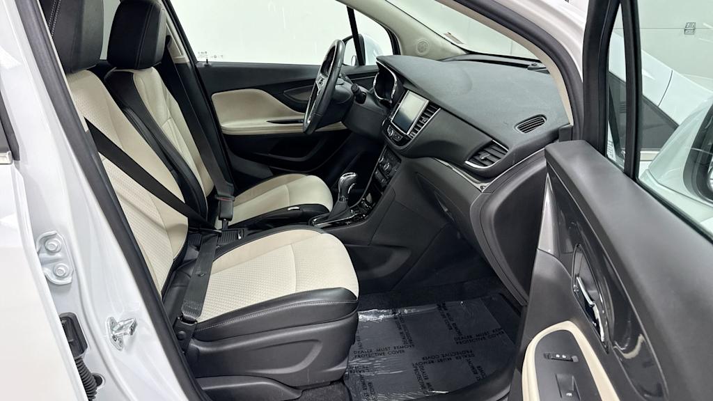 Thumbnail: 2017 Buick Encore - 31