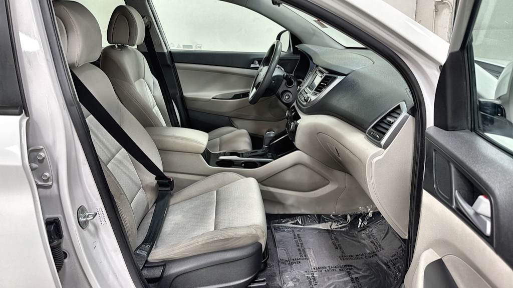 Thumbnail: 2016 Hyundai Tucson - 30