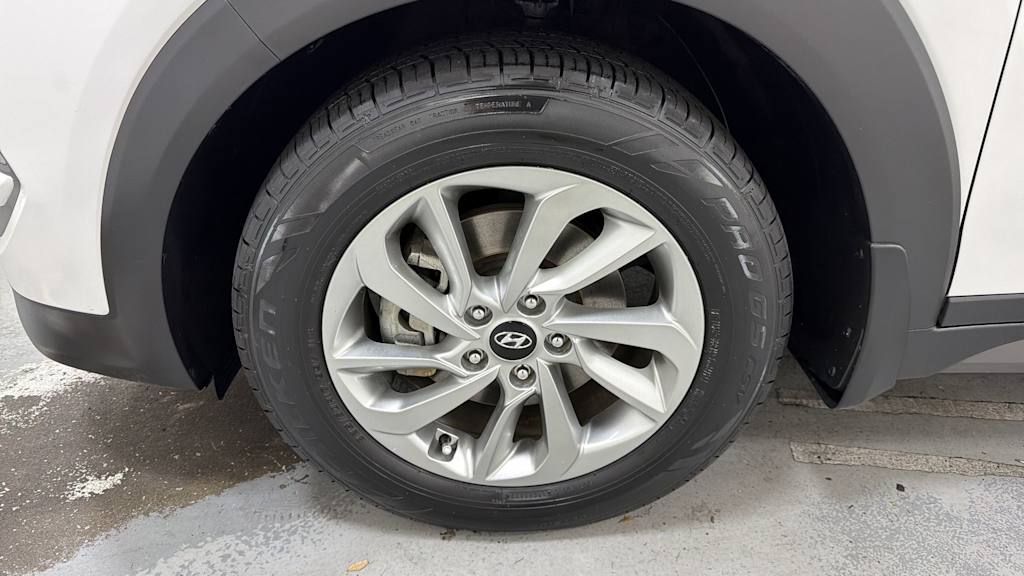 Thumbnail: 2016 Hyundai Tucson - 7