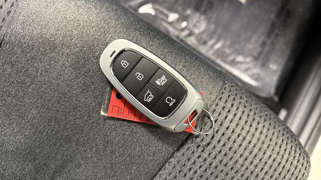 Thumbnail: 2022 Hyundai Santa Fe - 18