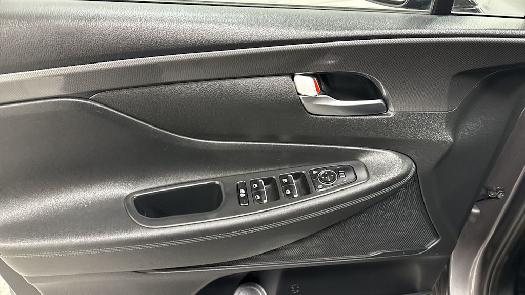 Thumbnail: 2022 Hyundai Santa Fe - 25