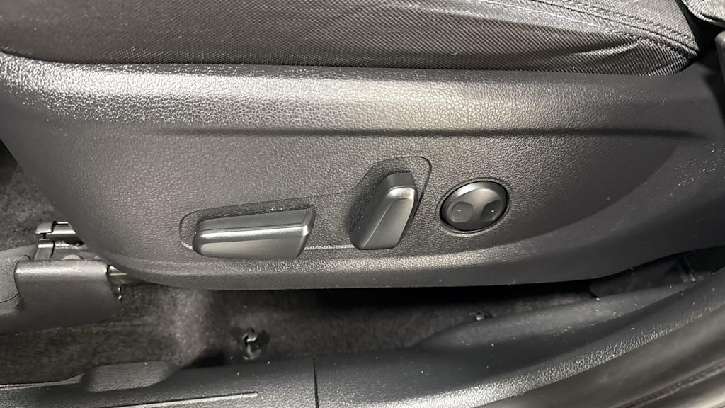 Thumbnail: 2022 Hyundai Santa Fe - 24