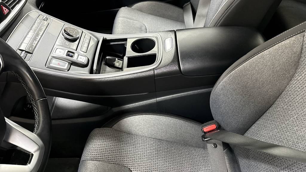 Thumbnail: 2022 Hyundai Santa Fe - 12