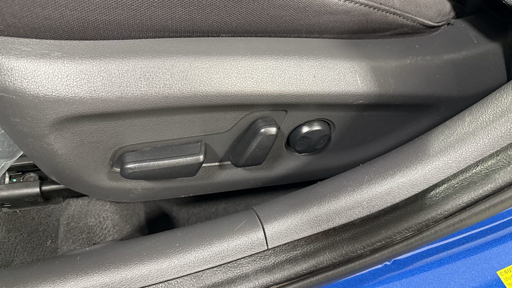 Thumbnail: 2017 Hyundai Ioniq - 25