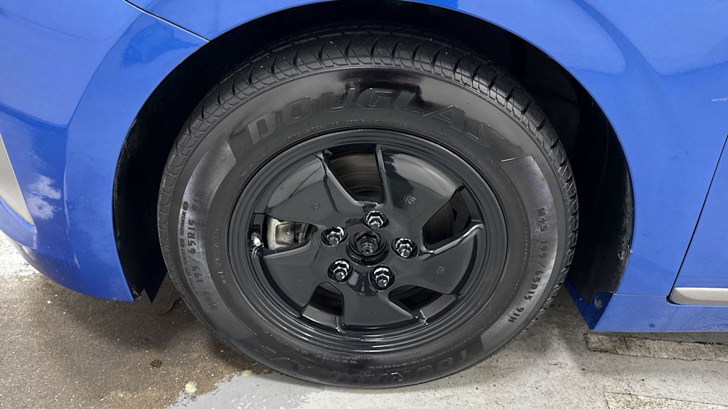 Thumbnail: 2017 Hyundai Ioniq - 8